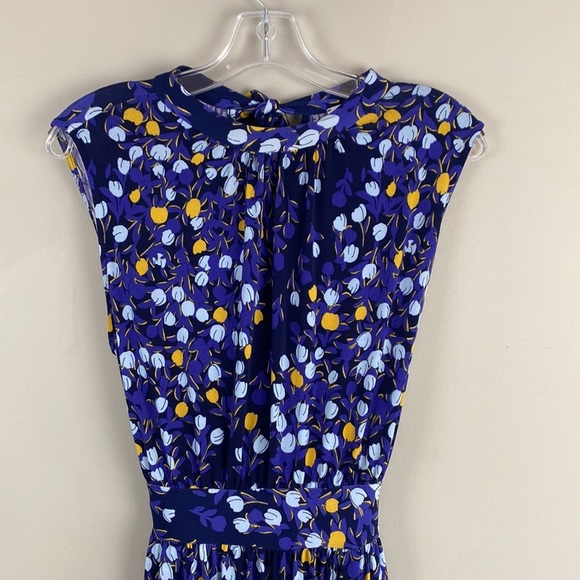Leota Mindy Shirred Midi Dress In Woodberry Size Large - Picture 4 of 15